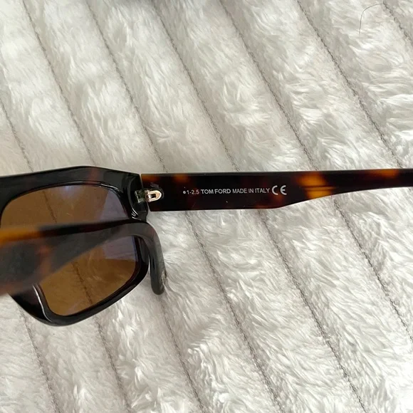 Tom Ford Conrad Brow-Bar Sunglasses - Picture 10 of 16